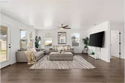 405 Cardinal Ave, Winlock, WA 98596 - Photo 9