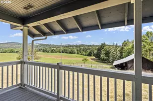 1458 Stearns Ln, Oakland, OR 97462 - Photo 3