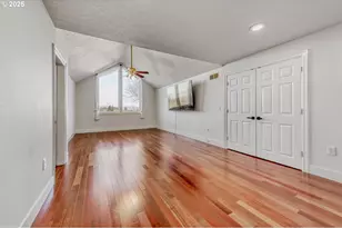 9818 SE Clatsop St, Portland, OR 97266 - Photo 23