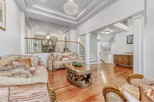 9818 SE Clatsop St, Portland, OR 97266 - Photo 7