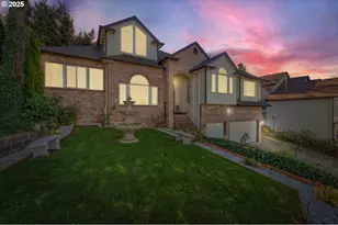 9818 SE Clatsop St, Portland, OR 97266 - Photo 41