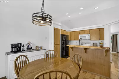 2120 Grove St, Longview, WA 98632 - Photo 9