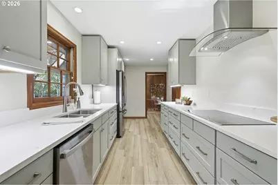 628 S Palatine Hill Rd, Portland, OR 97219 - Photo 13