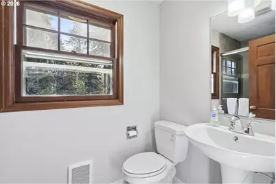628 S Palatine Hill Rd, Portland, OR 97219 - Photo 23