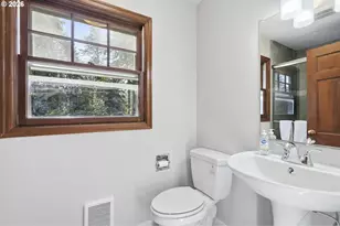 628 S Palatine Hill Rd, Portland, OR 97219 - Photo 23