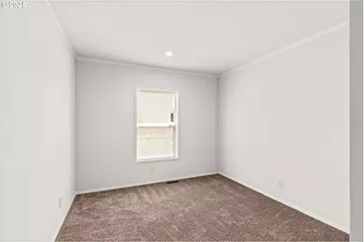 1025 S 6th St #83, Harrisburg, OR 97446 - Photo 17