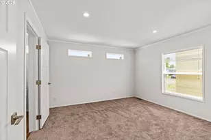 1025 S 6th St, Harrisburg, OR 97446 - Photo 13