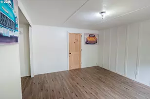 535 Lasalle St, Harrisburg, OR 97446 - Photo 15