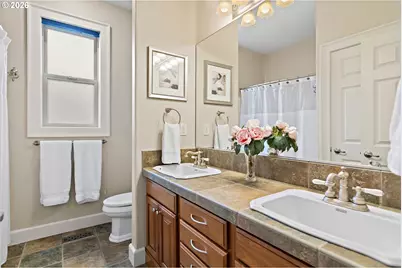 8308 SE Buford Ln, Portland, OR 97236 - Photo 33