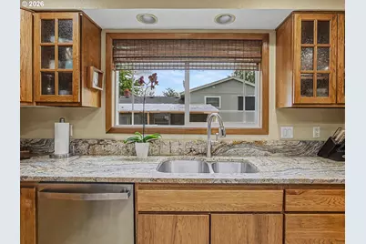 1618 SW 3rd Dr, Gresham, OR 97080 - Photo 11