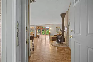 1618 SW 3rd Dr, Gresham, OR 97080 - Photo 3