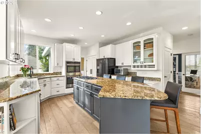 21390 Horton Ct, West Linn, OR 97068 - Photo 9