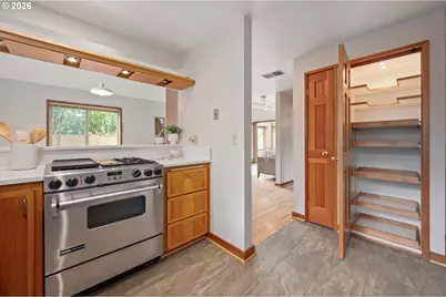 1642 E 43rd Ave, Eugene, OR 97405 - Photo 11