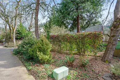 1642 E 43rd Ave, Eugene, OR 97405 - Photo 45