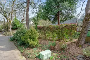 1642 E 43rd Ave, Eugene, OR 97405 - Photo 45