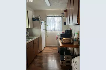 195 17th St SE, Bandon, OR 97411 - Photo 11