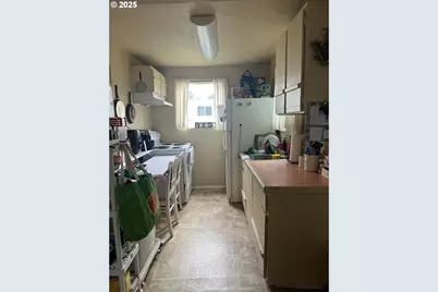 195 17th St SE, Bandon, OR 97411 - Photo 13