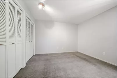 2330 SW Cactus Dr, Portland, OR 97205 - Photo 39
