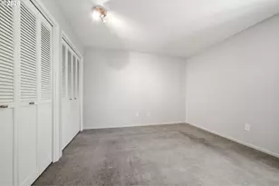2330 SW Cactus Dr, Portland, OR 97205 - Photo 39