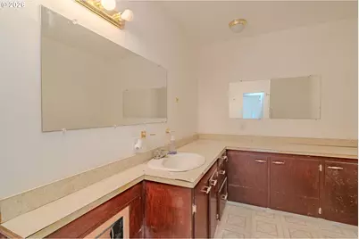 200 N 3rd Ave, Ridgefield, WA 98642 - Photo 35