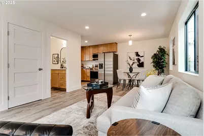 9 Monroe #A, Eugene, OR 97402 - Photo 3