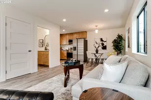 9 Monroe, Eugene, OR 97402 - Photo 3