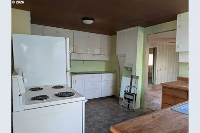 608 Poplar St #1, Cove, OR 97824 - Photo 11
