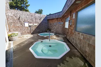 1000 SE Bay Blvd #403, Newport, OR 97365 - Photo 15