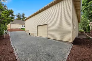 11007 SW 32nd Ave, Portland, OR 97219 - Photo 37