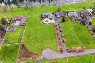 130 Stengar Ln, Roseburg, OR 97471 - Photo 45