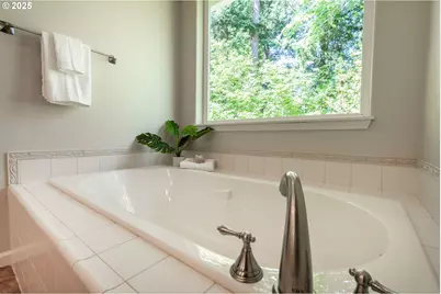 9614 NW Durrett St, Portland, OR 97229 - Photo 21