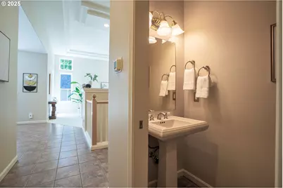 9614 NW Durrett St, Portland, OR 97229 - Photo 17