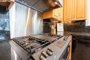 9614 NW Durrett St, Portland, OR 97229 - Photo 13