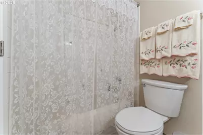 11341 SW Springwood Dr, Portland, OR 97223 - Photo 23