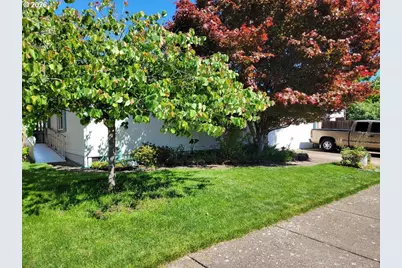 1301 Bramblewood Ln, Eugene, OR 97404 - Photo 1