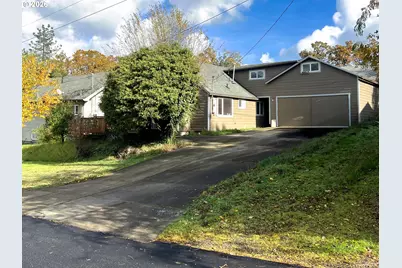 425 S 3rd St, Springfield, OR 97477 - Photo 1