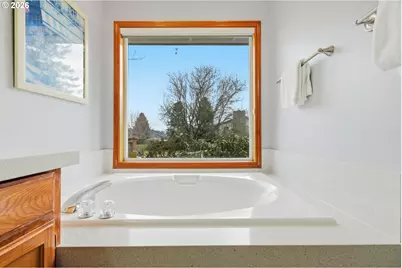 2652 SW Phyllis Dr, Gresham, OR 97080 - Photo 27