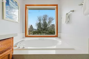 2652 SW Phyllis Dr, Gresham, OR 97080 - Photo 27