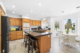 2652 SW Phyllis Dr, Gresham, OR 97080 - Photo 11