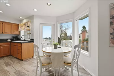 2652 SW Phyllis Dr, Gresham, OR 97080 - Photo 17