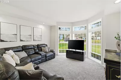 2652 SW Phyllis Dr, Gresham, OR 97080 - Photo 5