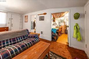 441 W D St, Springfield, OR 97477 - Photo 47