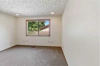 11400 NE 30th Ave, Vancouver, WA 98686 - Photo 17
