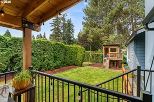 2130 SW Marigold St, Portland, OR 97219 - Photo 41