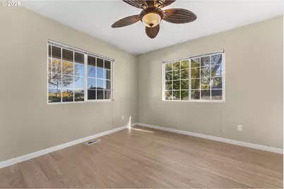 20398 NE Mackenzie Ln, Fairview, OR 97024 - Photo 13