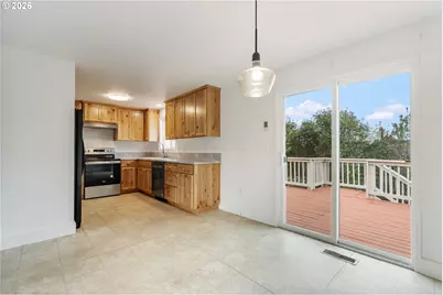 13017 Setera Cir, Oregon City, OR 97045 - Photo 9