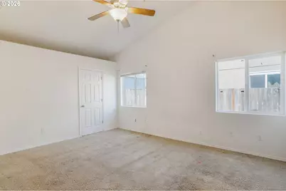 87564 Trek Dr, Veneta, OR 97487 - Photo 17