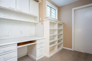 6700 N Boston Ave, Portland, OR 97217 - Photo 13