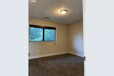 2225 Maine Ct, North Bend, OR 97459 - Photo 33