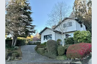 2225 Maine Ct, North Bend, OR 97459 - Photo 1